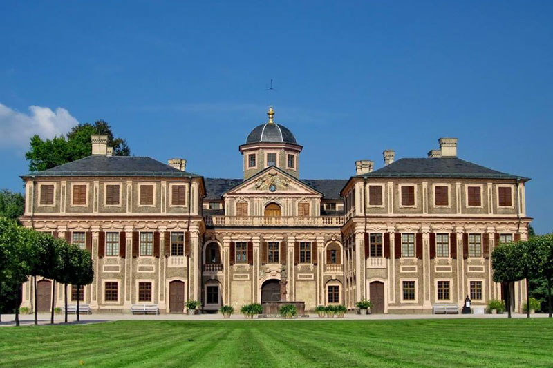 หลังคา 8 แบบ 8 สไตล์ ยอดนิยม